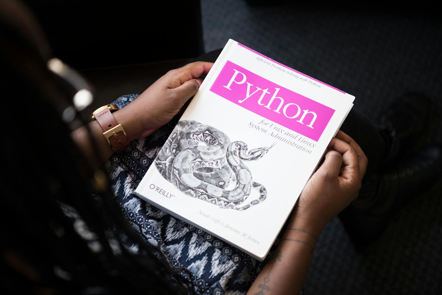 Python自动化环境镜像搭建与阿里云部署：制造业企业降本增效实践