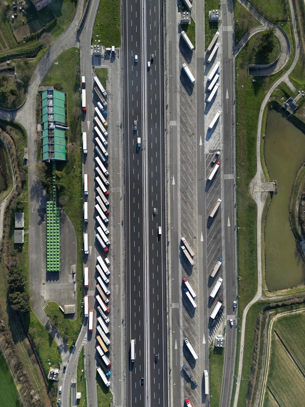 物流调度岗AI赋能：车辆路径规划与异常运输预警