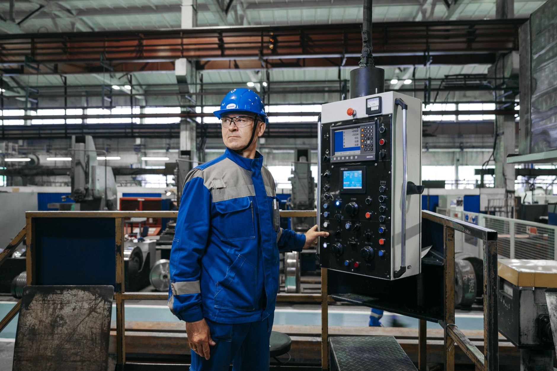制造业生产报表自动生成中的异常数据过滤算法实践